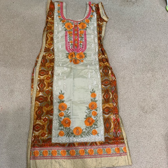 Indian wear dress - Picture 3 of 5